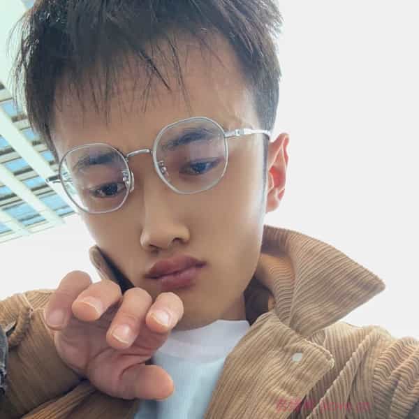 31岁岁贵州单身帅哥 - 儋州吉缘网